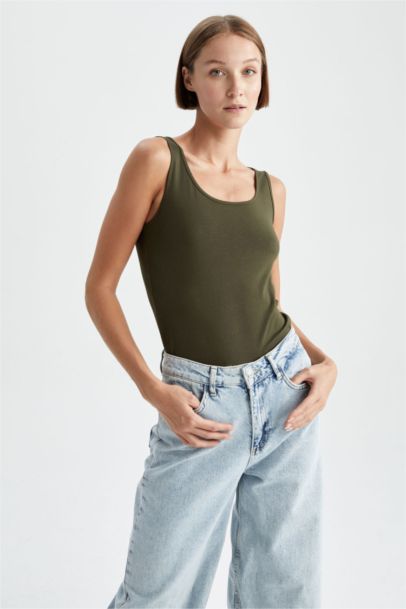 Slim Fit Crew Neck Singlet