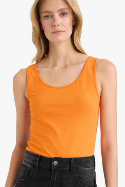 Slim Fit Basic Round Collar Sleeveless Tank Top