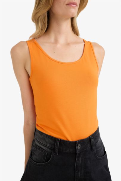 Slim Fit Basic Round Collar Sleeveless Tank Top