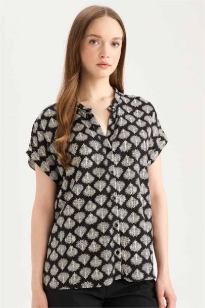 Regular Fit Patterned Short Sleeve Shirt