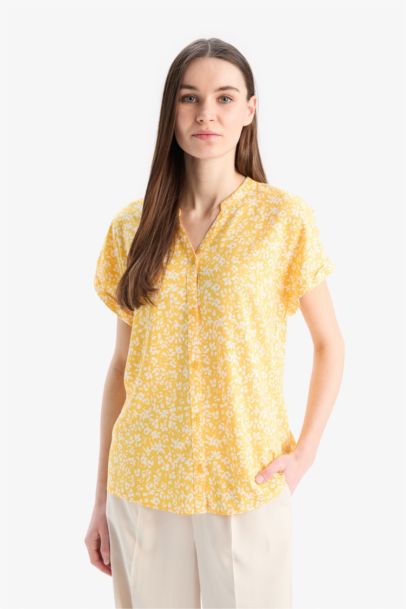 Regular Fit Crew Neck Short Sleeve Shirt