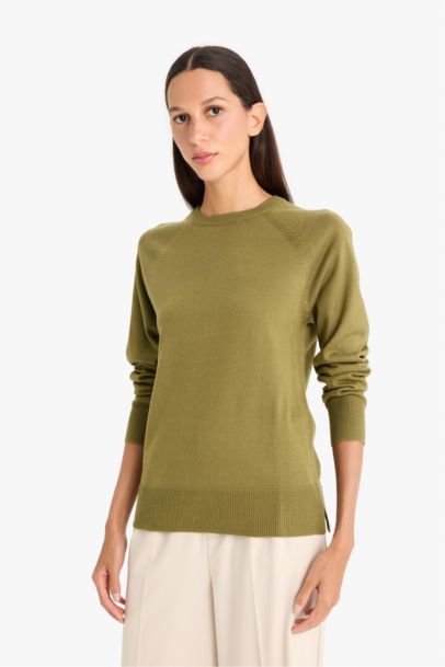 Relax Fit Crew Neck Basic Knit Pullover