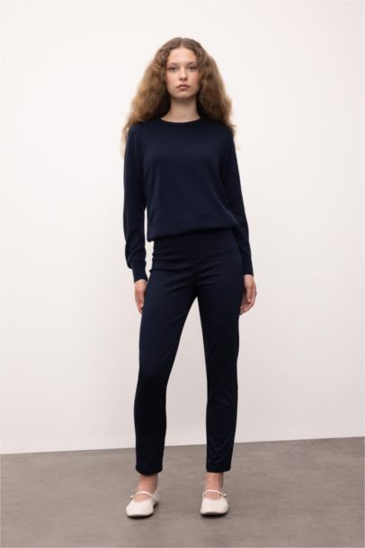 Pantalon Cigarette en Satin Droit