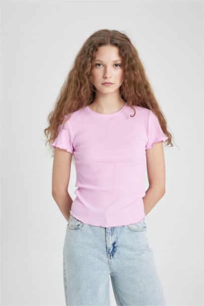 تيشيرت نص كم سليم فيت برقبة مستديرة