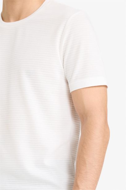 Облегающая футболка Slim Fit с круглым вырезом и коротким рукавом