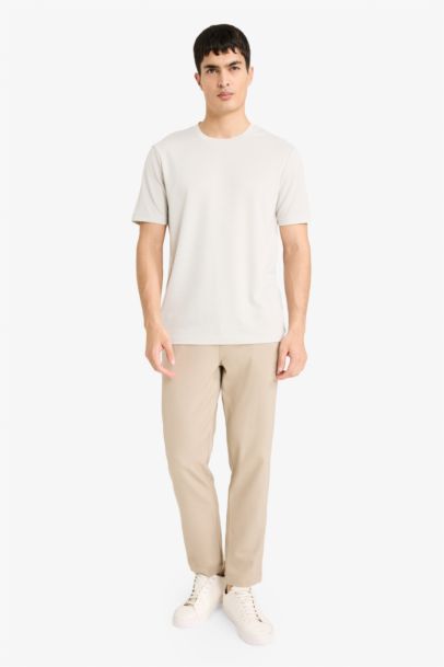 Облегающая футболка Slim Fit с круглым вырезом и коротким рукавом