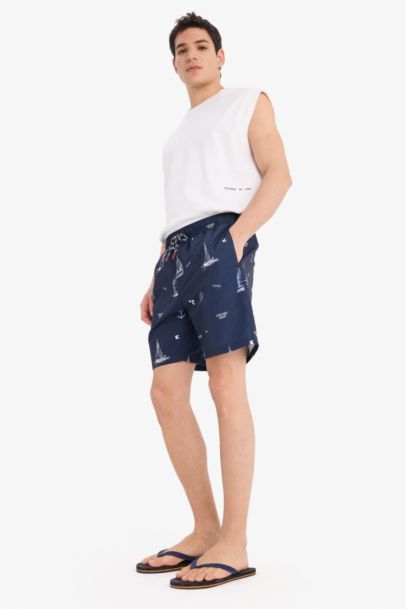 شورت بحر قصير قصة عادية ببطانة شبكية