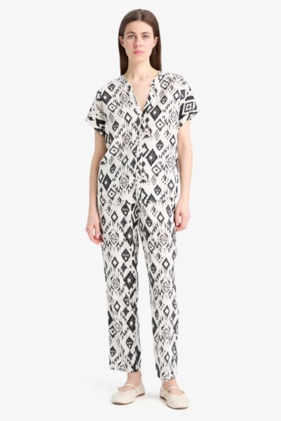 Regular Fit Crew Neck Printed Short Sleeve Shirt