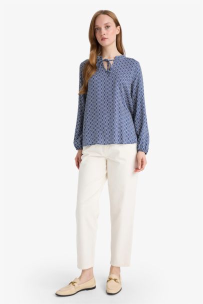 Regular Fit Crew Neck Printed Long Sleeve Blouse