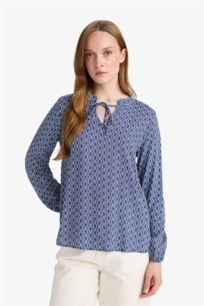 Regular Fit Crew Neck Printed Long Sleeve Blouse