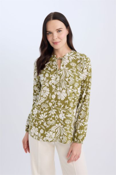 Regular Fit Crew Neck Printed Long Sleeve Blouse