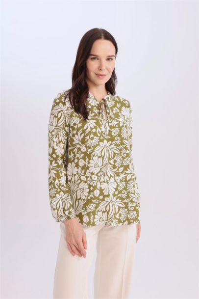 Regular Fit Crew Neck Printed Long Sleeve Blouse