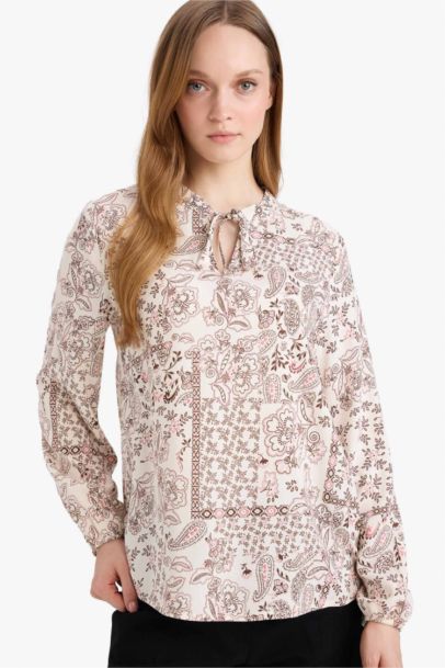 Regular Fit Crew Neck Printed Long Sleeve Blouse