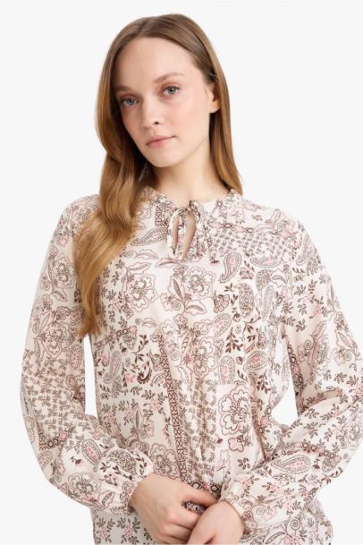 Regular Fit Crew Neck Printed Long Sleeve Blouse