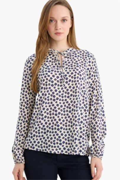 Regular Fit Crew Neck Printed Long Sleeve Blouse