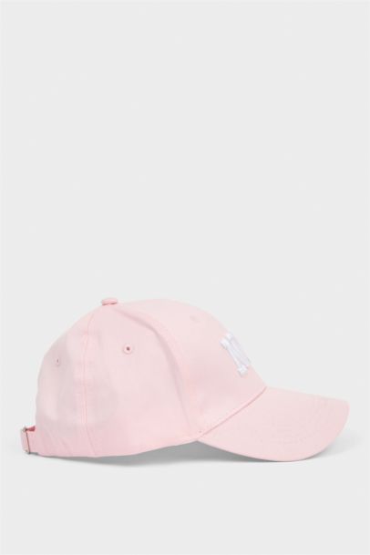 Woman Embroidered Cotton Cap