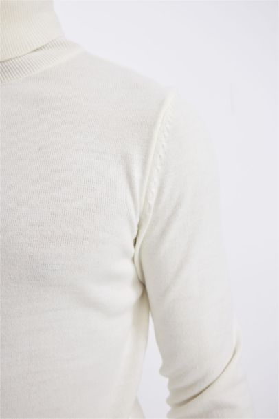 Slim Fit Turtleneck Basic Knitted Pullover