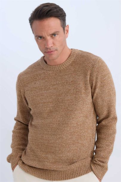 Standard Fit Crew Neck Textured Basic Knit Pullover
