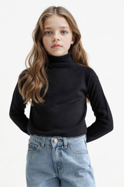 Pull noir à col roulé pour fille