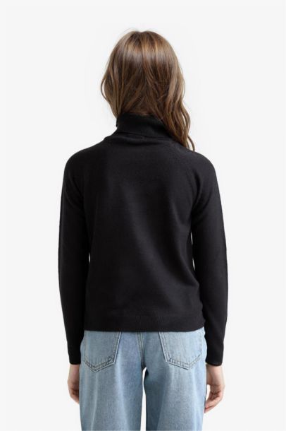 Pull noir à col roulé pour fille