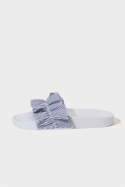 Woman Flat Sole Slipper