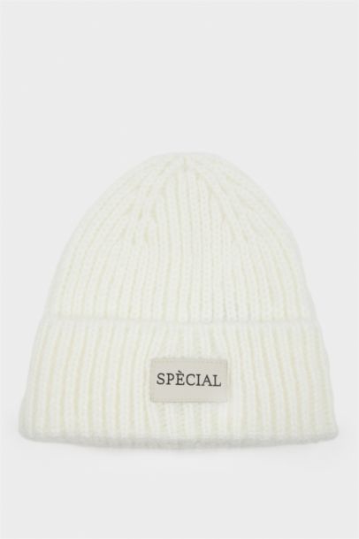 Woman Winter Beanie