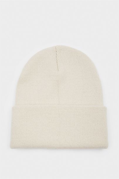 Woman Winter Beanie