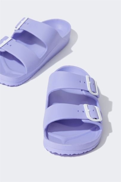 Сланцы на плоской подошве для женщин