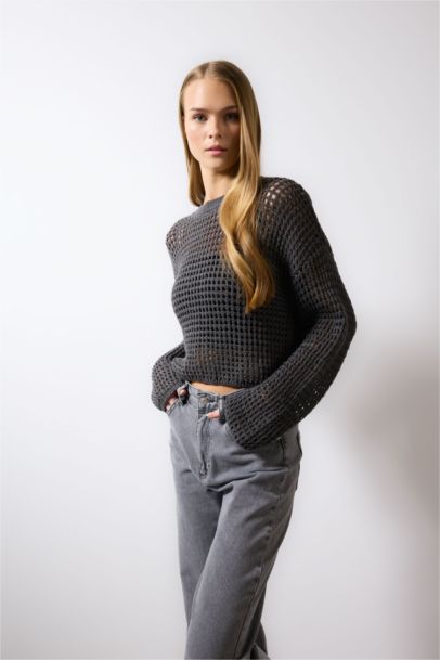 Pull en tricot ajouré à col rond Coupe régulière