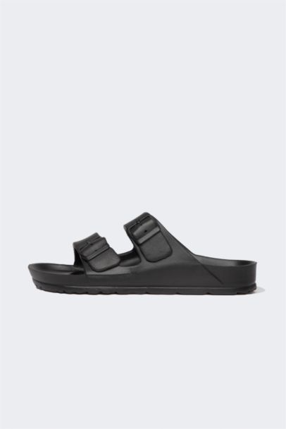 Шлепанцы с двойным ремешком на плоской подошве