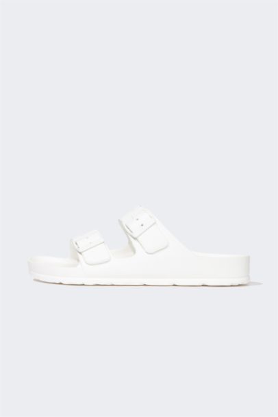 Шлепанцы с двойным ремешком на плоской подошве