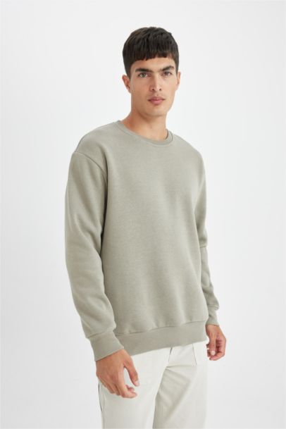Oversize Fit Crew Neck Thick Basic Sweatshirt