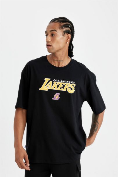 DeFactoFit NBA Los Angeles Lakers Oversize Geniş Kalıp Bisiklet Yaka Kısa Kollu Tişört