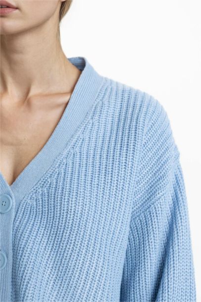 Regular Fit V Yaka Basic Düz Düğmeli Triko Hırka