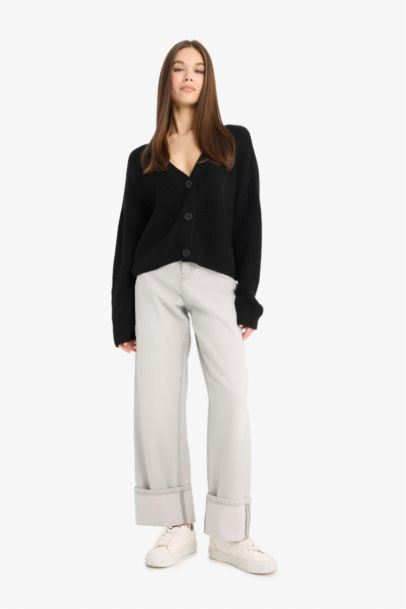 Regular Fit V-Neck Buttoned Knitwear Cardigan