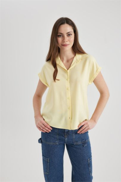 قميص نص ردن قصة عادية