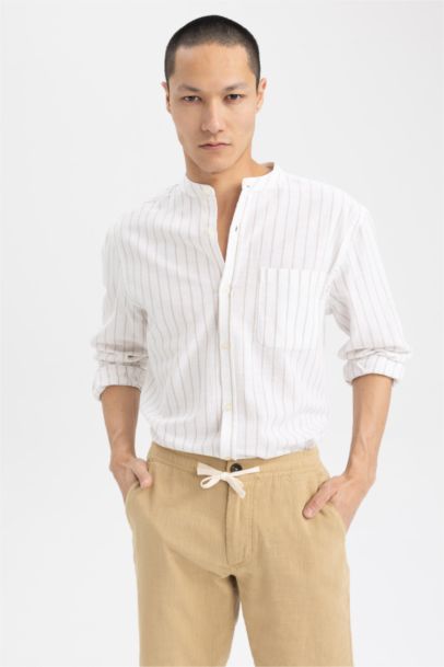 Chemise À Manches Longues Et Col Montant De Coupe Moderne