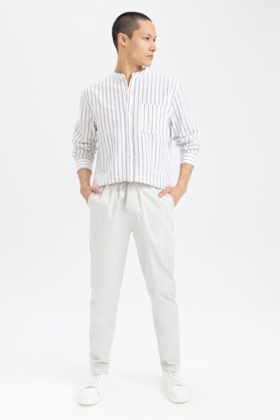 Chemise À Manches Longues Et Col Montant De Coupe Moderne