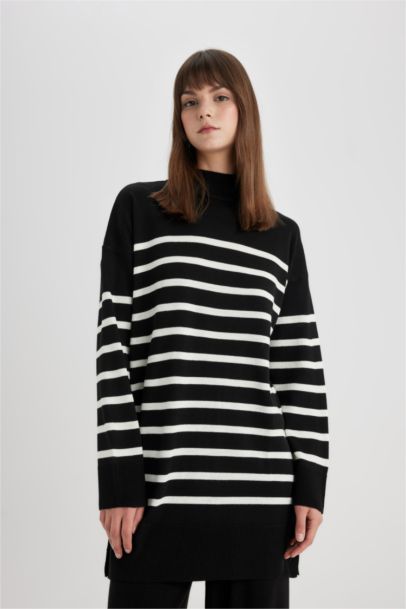 Relax Fit Striped Turtleneck Pullover Tunic