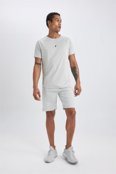 DeFactoFit Slim Fit Dar Kesim Sporcu Standart Paça Şort