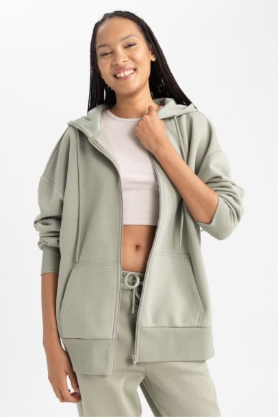 Кардиган оверсайз с капюшоном из плотной ткани