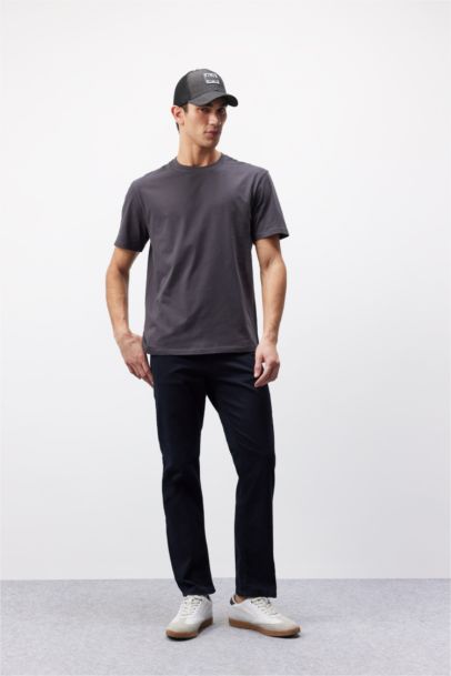 New Regular Fit Crew Neck Basic T-shirt