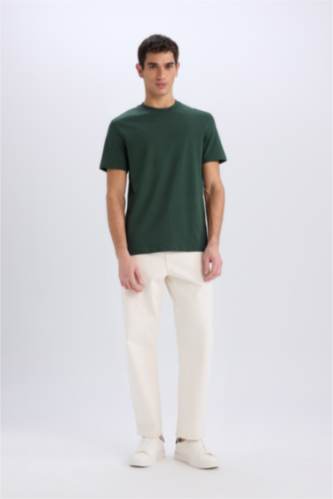 تيشيرت نص كم بيزك قصة عادية برقبة مستديرة