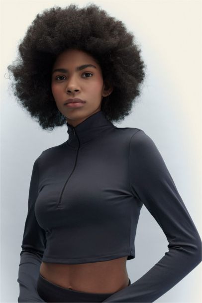 تي شيرت  محبوك سليم فيت