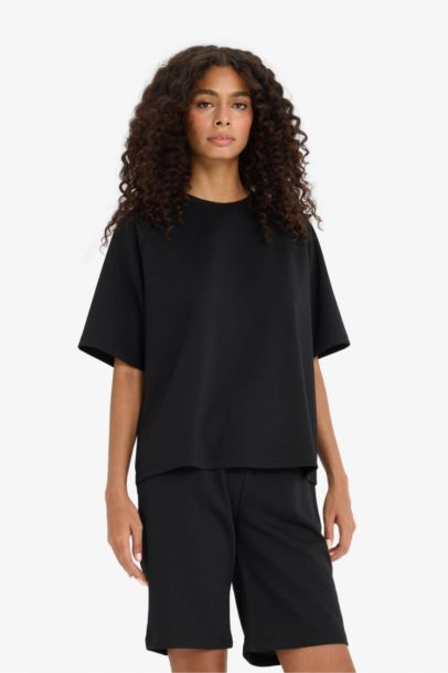 Regular Fit Regular Waist Thin Bermuda Shorts