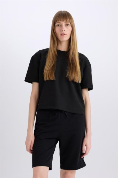 Regular Fit Normal Waist Straight Leg Bermuda Shorts