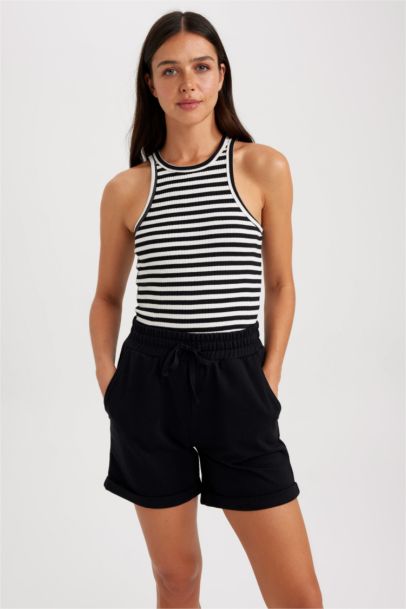 برمودا قطن قصة عادية