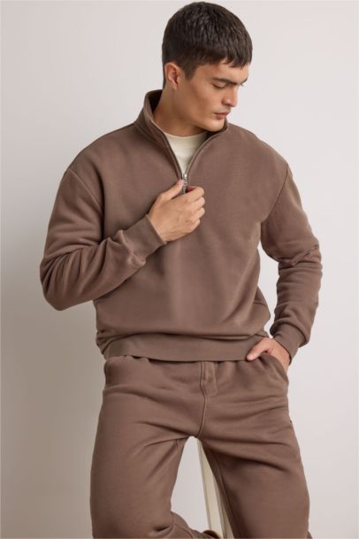 Regular Fit Zippered High Neck Basic Sweatshirt