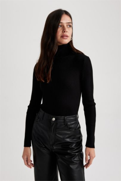 Slım Fıt Balıkçı Yaka Triko Kazak