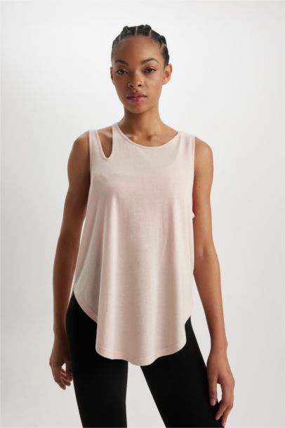 Crew Neck Sleeveless Singlet